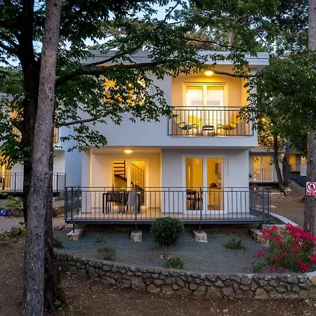 Pet Friendly Home In Kraljevica Feriehus *